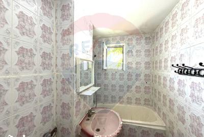 Apartament cu 3 camere decomandat în Cornișa - 4