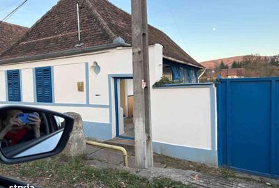 Casă cu 3 camere cu Teren 1000 Mp în Bazna - 1