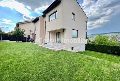 Inchiriere | Casa tip vila | zona Gruia - 1