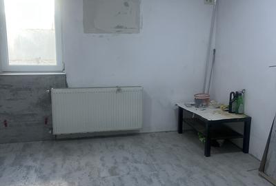 Apartament cu 3 camere decomandat în Sebastian - 2