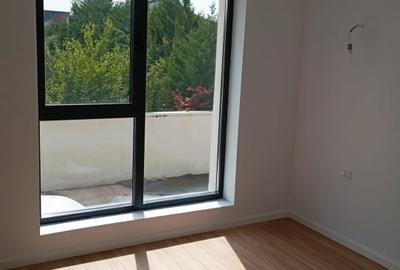 Vila Tunari str. Paris, 5 camere, curte 300  mp, 400 mp construiti - 21