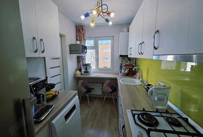 Apartament cu 4 camere decomandat în Florești - 7