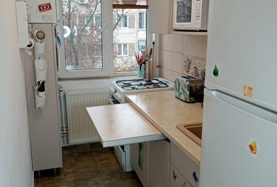 Vând apartament 3 camere et 3zona Dacia mobilat utilat - 2