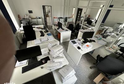 Casă cu 4 camere cu Canalizare în Ultracentral