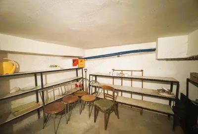 Spațiu comercial, de 175 mp, în Central - 6