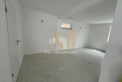 Inchirere spatiu comercial/birouri - 8