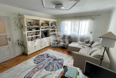 Apartament luminos 3 camere de vanzare Terezian cu vedere spre munti - 2