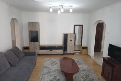 Apartament cu 2 camere semidecomandat în Calea București - 1