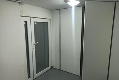 Spațiu comercial, de 44 mp, în Nord - 9