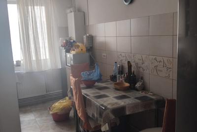 Apartament cu 3 camere circular în Far - 6