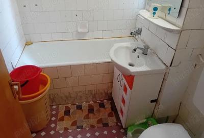 Apartament cu 2 camere decomandat în Dărmănești - 9