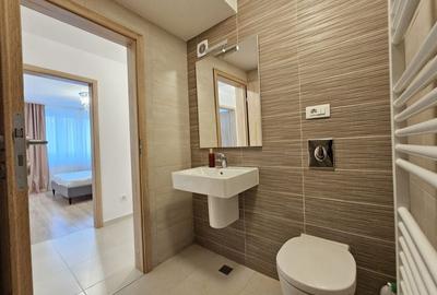 Apartament cu 3 camere decomandat în Tractorul - 8