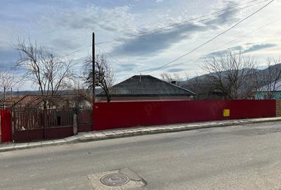 Casă cu 3 camere în Târgu Ocna - 1