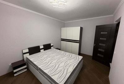 Apartament cu 3 camere decomandat în Berceni - 1