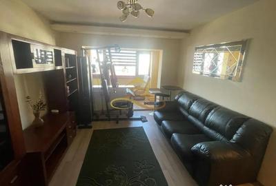 Apartament cu 3 camere decomandat în 9 Mai - 7