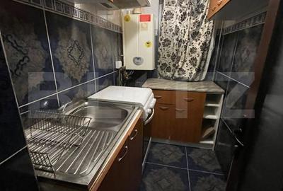 Apartament cu 3 camere semidecomandat în Micro 6 - 2