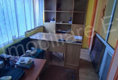 Spațiu comercial, de 270 mp, în Central - 13