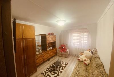 Apartament cu 3 camere decomandat în Războieni - 4