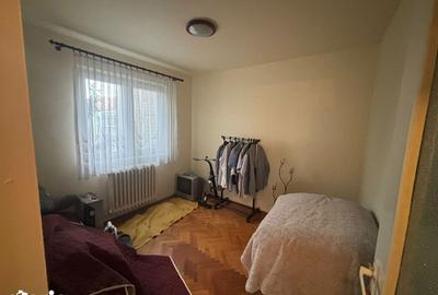 Apartament cu 3 camere semidecomandat în Dâmbu Pietros - 4