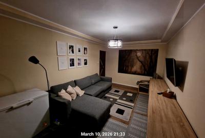 Apartament cu 2 camere decomandat în Micro 18