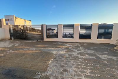 Casa individuala de 4 camere, 117 mp, 440 mp teren, zona Voronet - 14