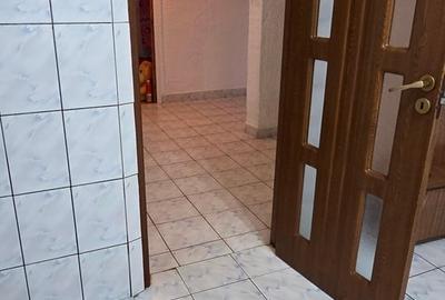 Apartament cu 4 camere decomandat în Olteniței - 7