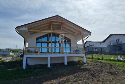 Casă cu 4 camere cu Teren 700 Mp în Livezeni - 3