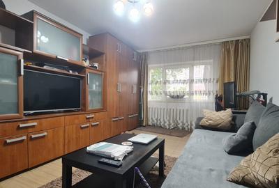 Apartament cu 2 camere decomandat, mobilat în Gorjului
