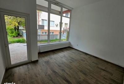 Spațiu comercial, de 105 mp, în Central - 9