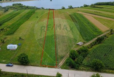 Teren agricol extravilan de 3380 mp, în Unciuc - 2