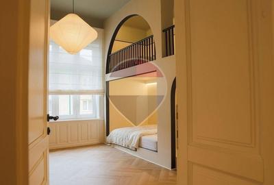 Apartament cu 3 camere decomandat, mobilat în Central