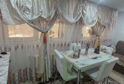 Garsonieră decomandată în Poarta 6 - 3