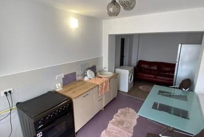 Garsoniera spatioasa, la curte - 4