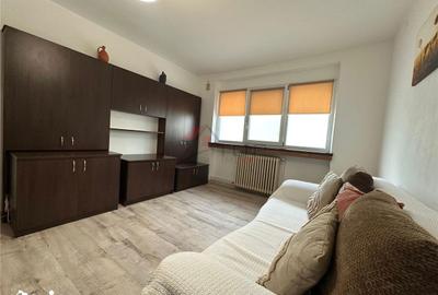Apartament cu 2 camere semidecomandat în Podu Roș - 1