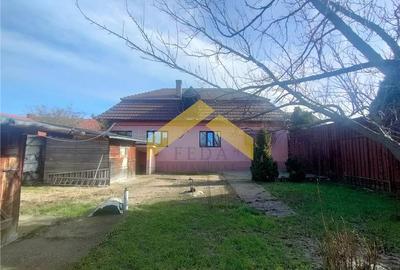 Casă individuală cu 5 camere cu Teren 1200 Mp în Pârneava - 3