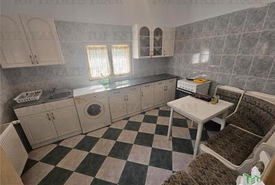 Casa cocheta cu gradina superba 800 metri ultracentral Gaesti Casa cocheta cu gradina superba 800 metri ultracentral Gaesti - 4