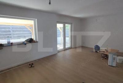Casă cu Canalizare în Valea Adâncă - 2