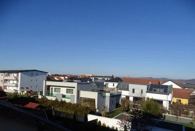 Apartament cu 3 camere decomandat în Central - 8
