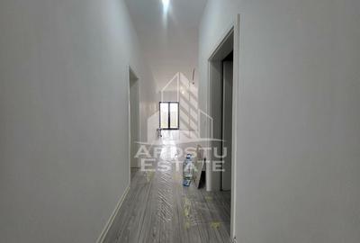 1/2 Duplex pe parter, cu 3 camere si 2 bai, Sag - 15