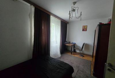 Apartament cu 3 camere semidecomandat în Podu Roș - 6