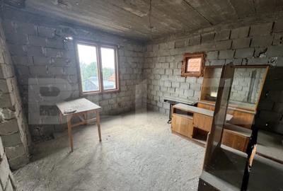 Casă cu 4 camere cu Teren 1842 Mp în Filiași - 10