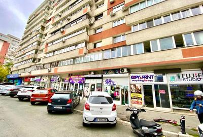 Spațiu comercial, de 63 mp, în P-ța Victoriei - 1