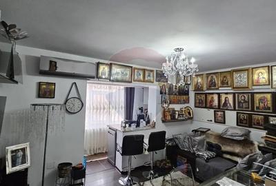 Apartament cu 2 camere decomandat în Târgu Neamț - 1