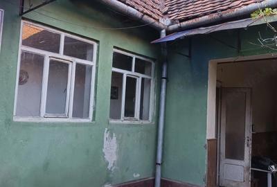 Casă cu 4 camere cu Teren 1080 Mp în Chisindia