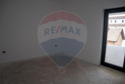 Oferta -vanzare vile duplex recent construite, 4 camere, P+2 Etaje - 35