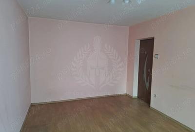 Apartament cu 3 camere decomandat în B-dul București - 1