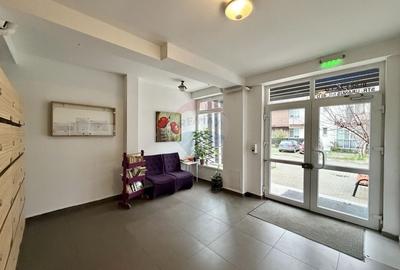 Apartament cu 3 camere semidecomandat, mobilat în Vârteju - 30