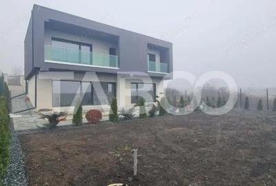 Casă cu 4 camere cu Teren 490 Mp în Central - 3