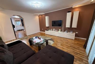 Casă individuală cu 5 camere cu Canalizare în Terezian