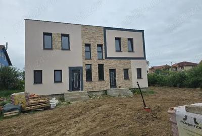 Casă cu 4 camere în Sânmartin - 16